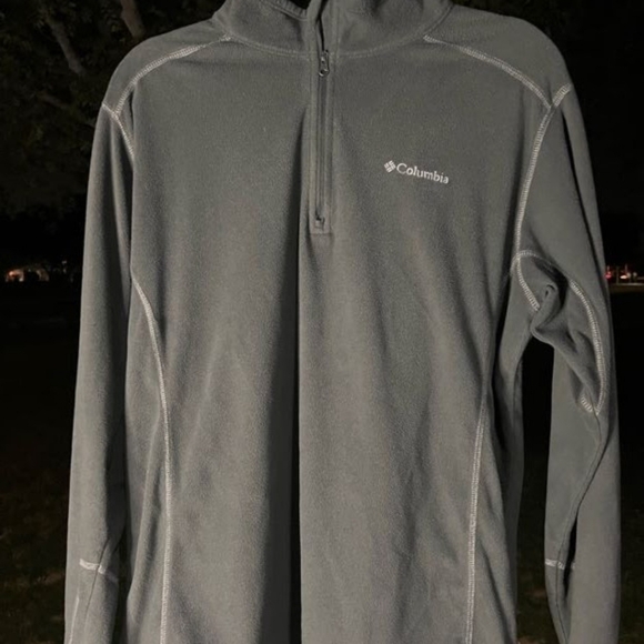 Columbia sweater - Picture 2 of 2